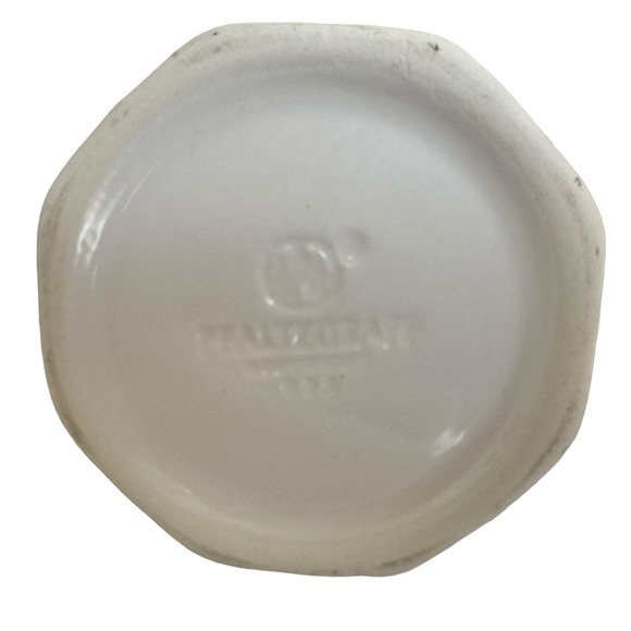 Pfaltzgraff Heritage White Creamer/Mini Pitcher, 12 Oz. Replacement Piece EUC - Picture 5 of 5